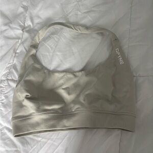 DFYNE sports bra